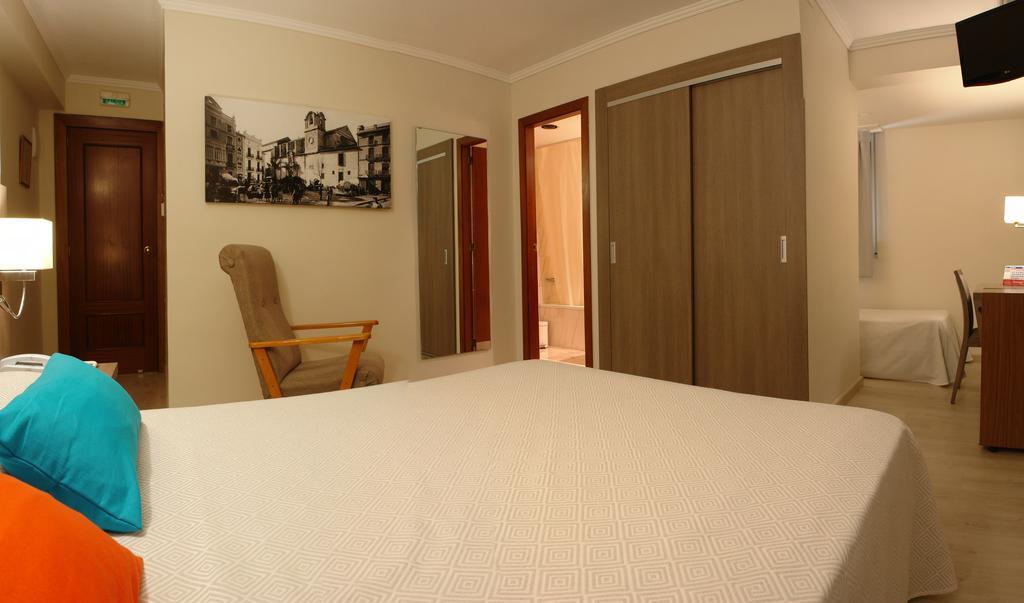 Hotel Avenida Plaza Alzira Δωμάτιο φωτογραφία