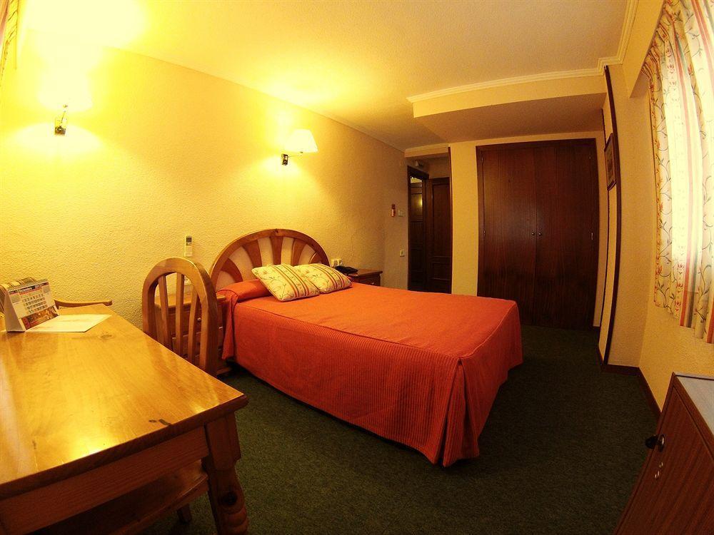 Hotel Avenida Plaza Alzira Εξωτερικό φωτογραφία