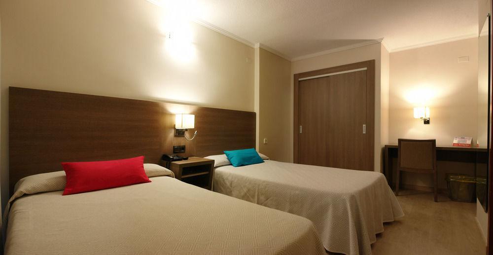 Hotel Avenida Plaza Alzira Εξωτερικό φωτογραφία