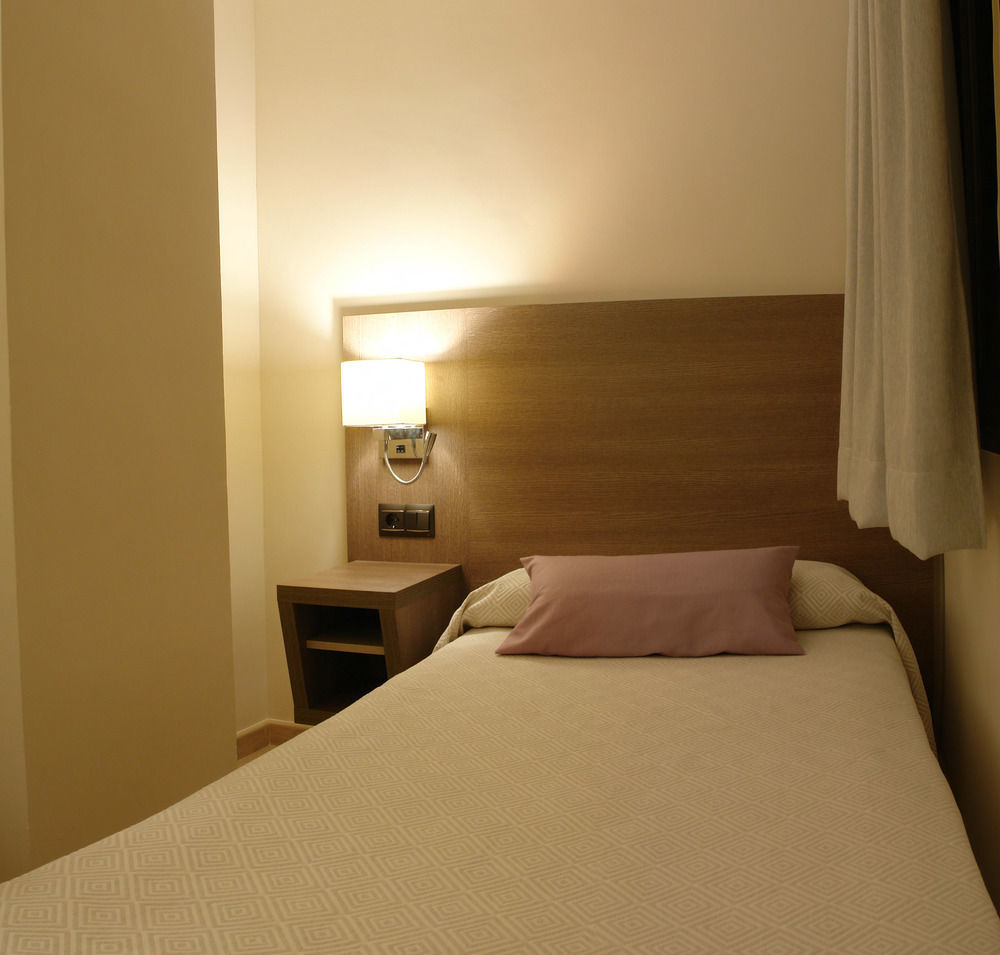Hotel Avenida Plaza Alzira Εξωτερικό φωτογραφία