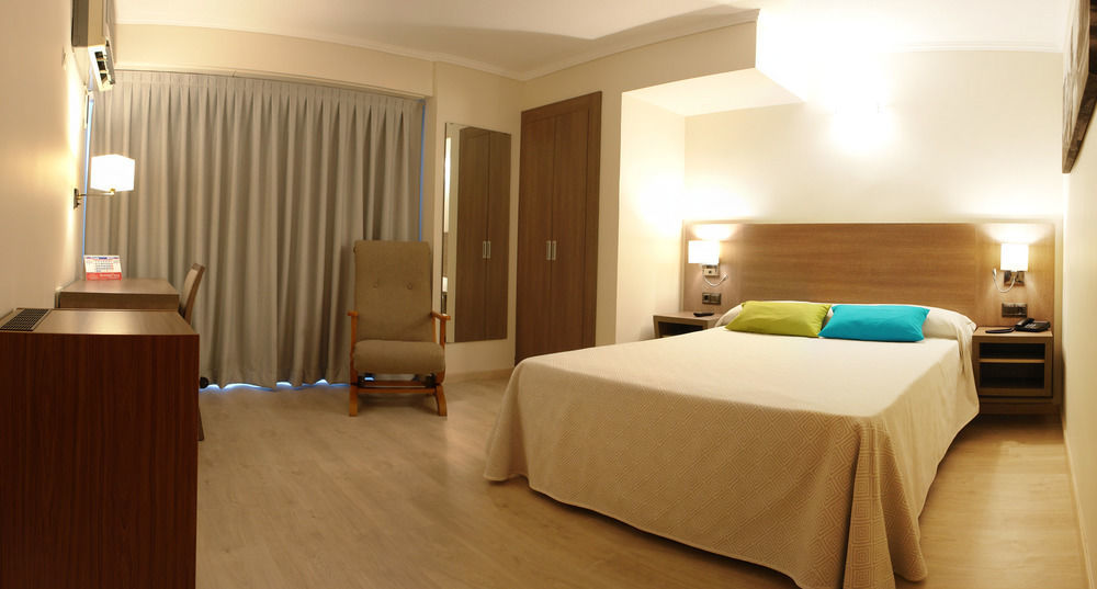 Hotel Avenida Plaza Alzira Εξωτερικό φωτογραφία